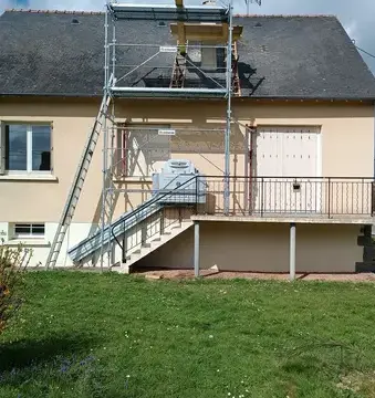 pose de velux Lohéac-5